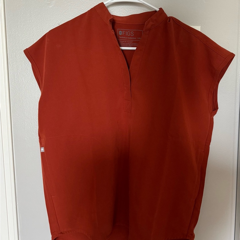 Women’s XS Auburn Rafaela Oversized Scrub Top